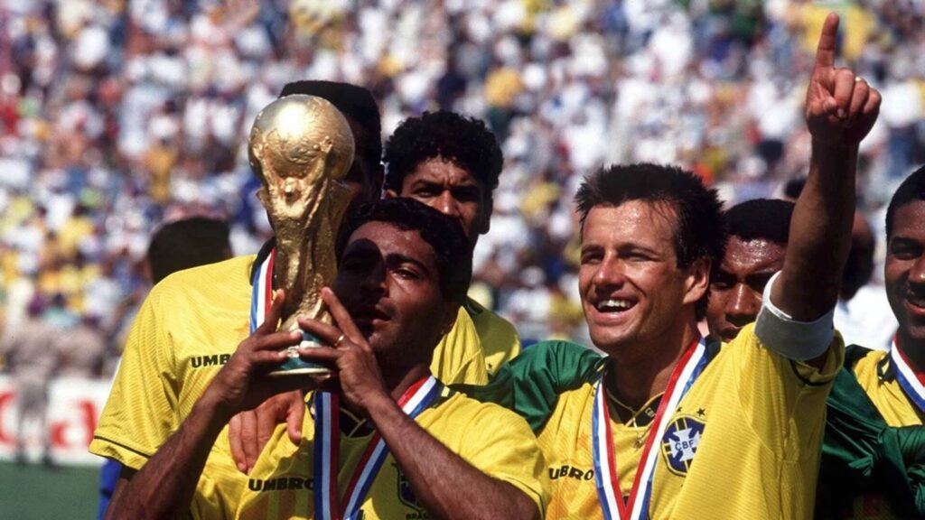 لحظة تتويج البرازيل بكأس العالم عام 1994 وحصولها على لقبها الرابع
