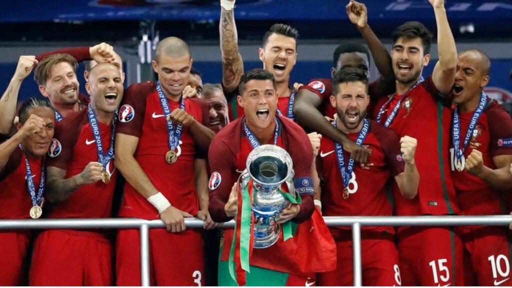 صورة لمنتخب البرتغال بقيادة كريستيانو رونالدو