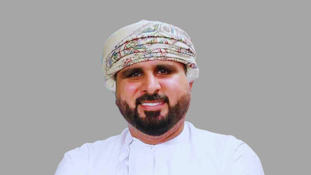 العماني-خليل-البلوشي-أفضل-معلق