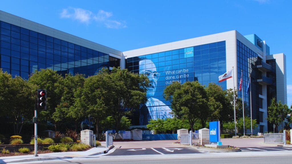 مقر شركة إنتل في سانتا كلارا في أمريكا