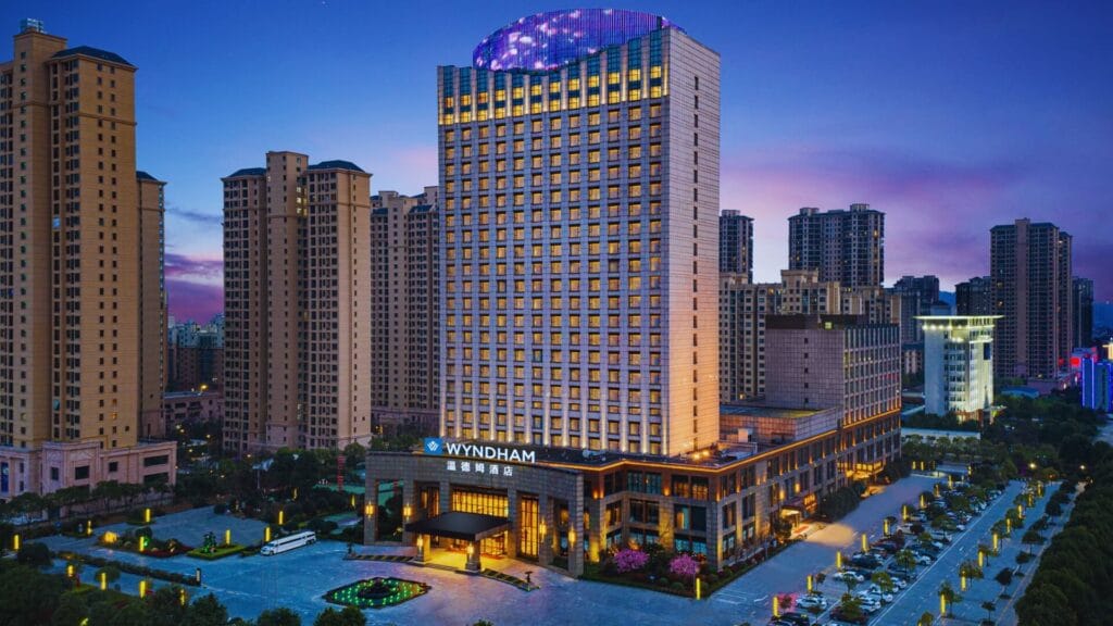 مجموعة ويندهام للفنادق المتوسطة